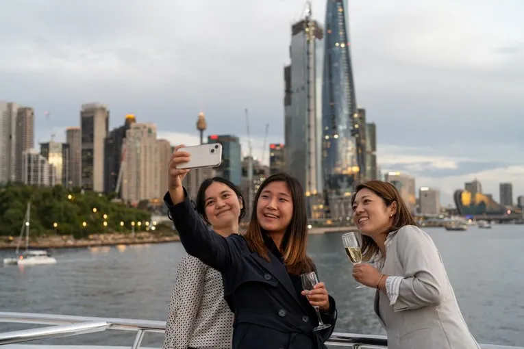 Sydney Harbour Lunch Cruise - 2 Hours | Experience Oz
