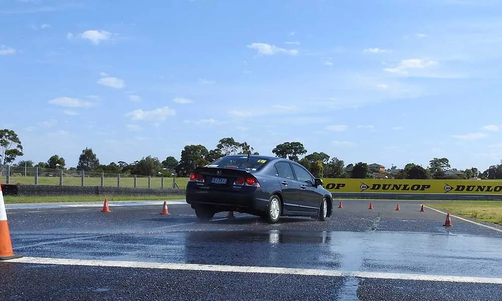 Melbourne Defensive Driving Course - Sandown Raceway | Experience Oz-1