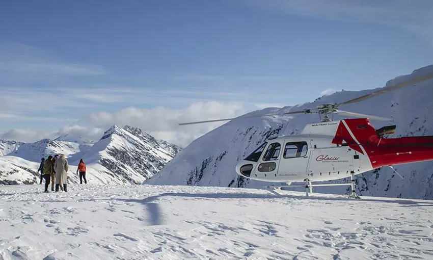 Whakatipu Basin 25 Minute Scenic Helicopter Flight - Book Now | Experience Oz