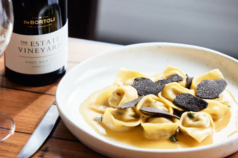 Yarra Valley Private Tasting, Tour & Lunch For 2 | Experience Oz
