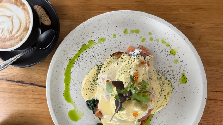 Yarra Valley Vineyard Breakfast with Wine - For 2 | Experience Oz