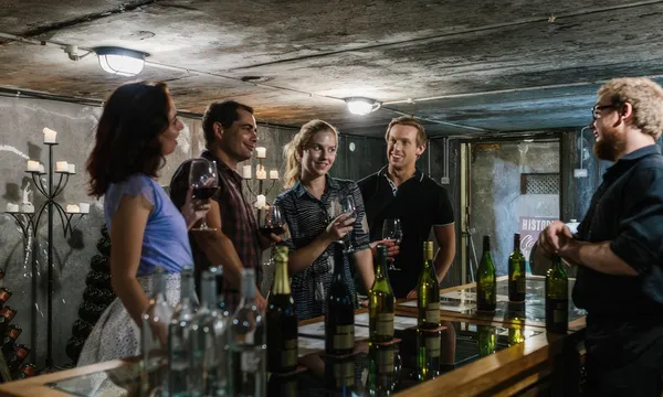 Macedon Ranges Winery Stay with Cellar Tasting - For 2