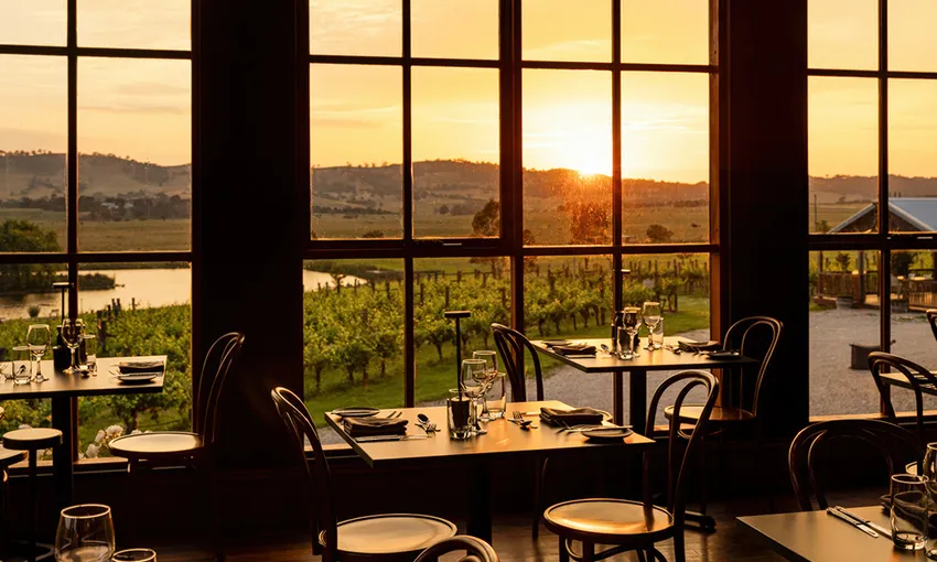 Macedon Ranges Winery Stay with Tasting - For 2 | Experience Oz