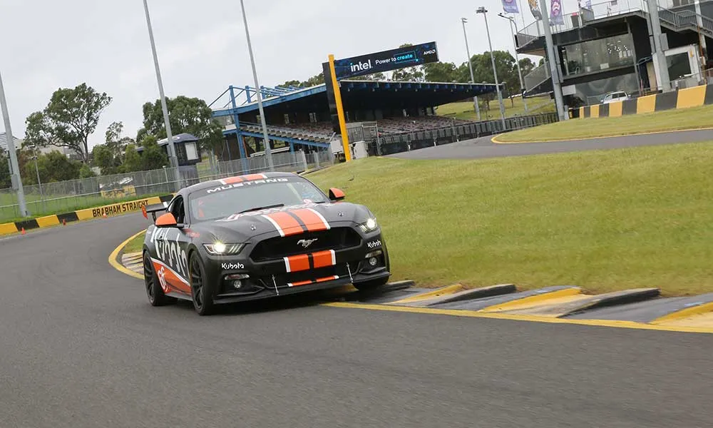 Adelaide Mustang 6 Lap Driving Experience | Experience Oz-2