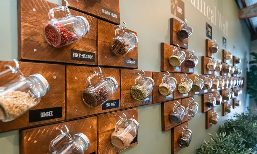 Gin Making Masterclass, Tour & Meal - 3 Hours | Experience Oz