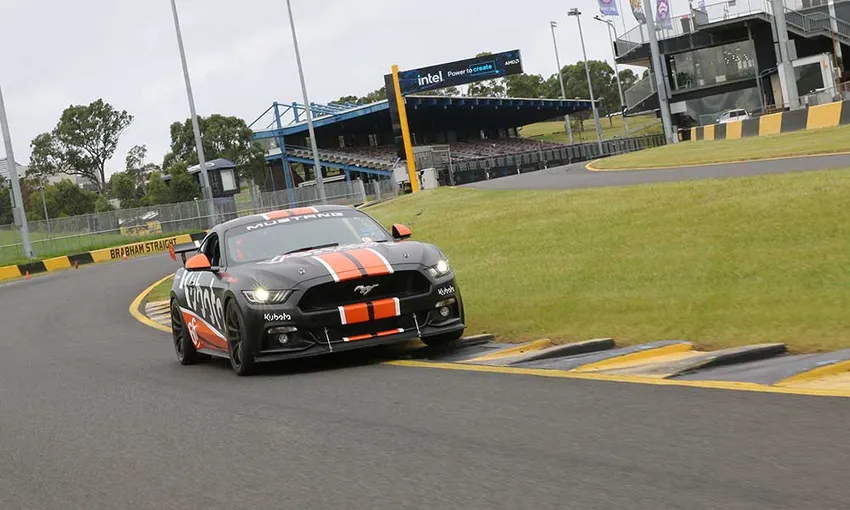 Adelaide V8 Mustang 4 Lap Drive - Book Now | Experience Oz