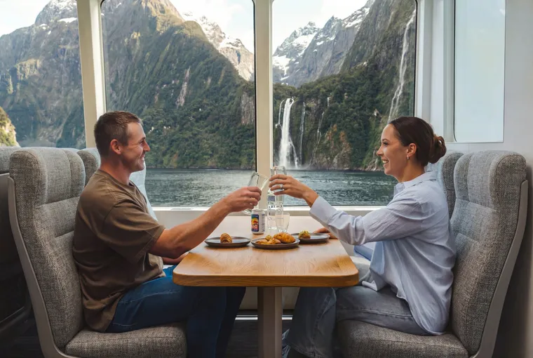 Milford Sound Cruise from Te Anau | Everything New Zealand