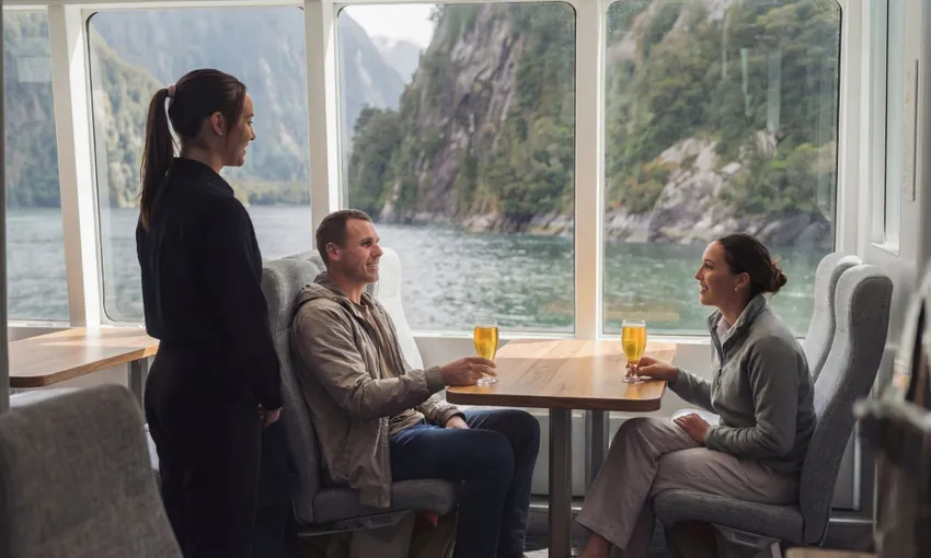 Milford Sound Cruise from Te Anau | Everything New Zealand