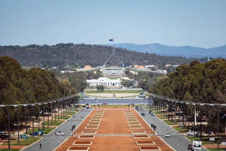 Canberra Small-Group Day Tour from Sydney | Experience Oz