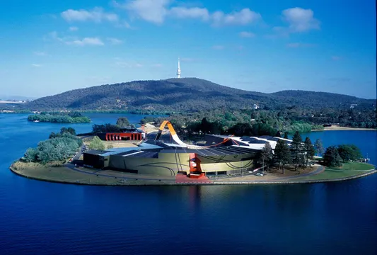 Canberra Small-Group Day Tour from Sydney - Full Day