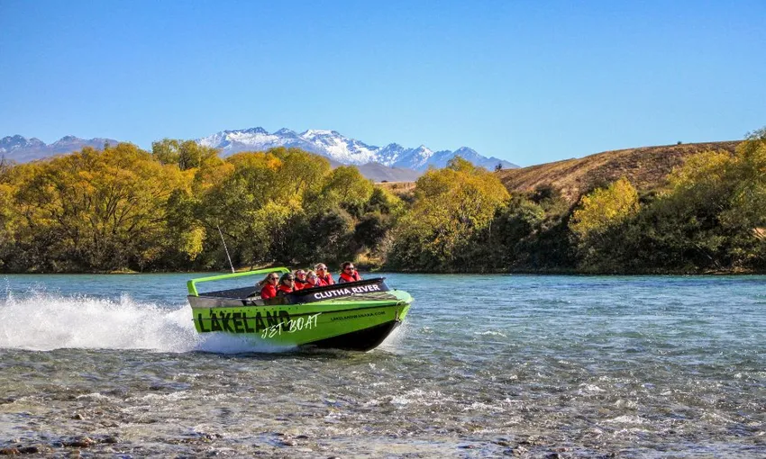 Wanaka Jet Boat Ride - 60 Minutes | Experience Oz