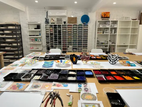 Melbourne Fused Glass Vase or Platter Class - 3 Hours
