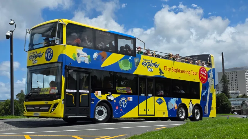 Hop-On Hop-Off Bus Tour - 1 or 2 Days | Everything New Zealand