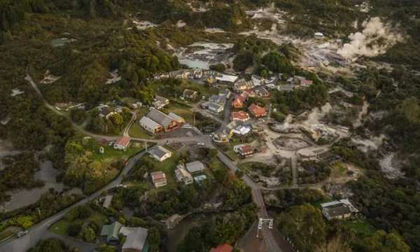 Whakarewarewa Māori Village Guided Tour - 1 Hour