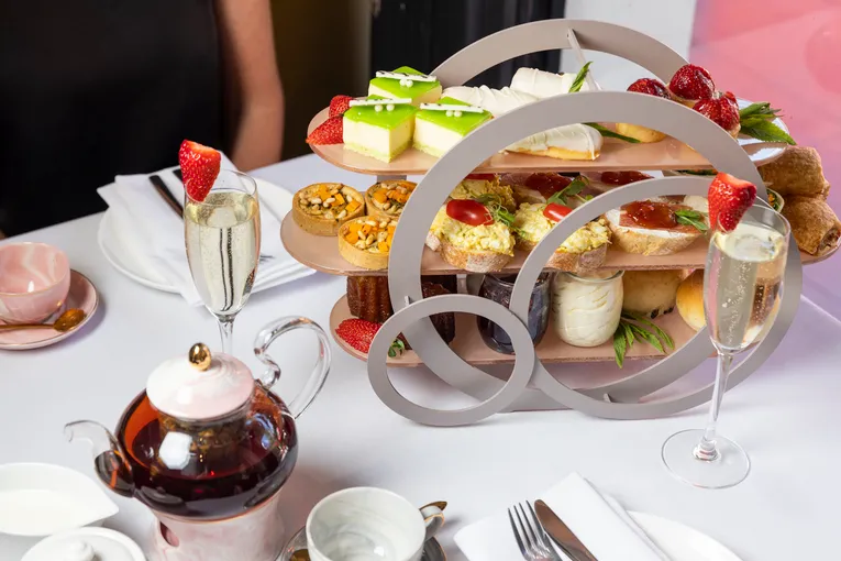 Esplanade Hotel Fremantle Sparkling High Tea | Experience Oz