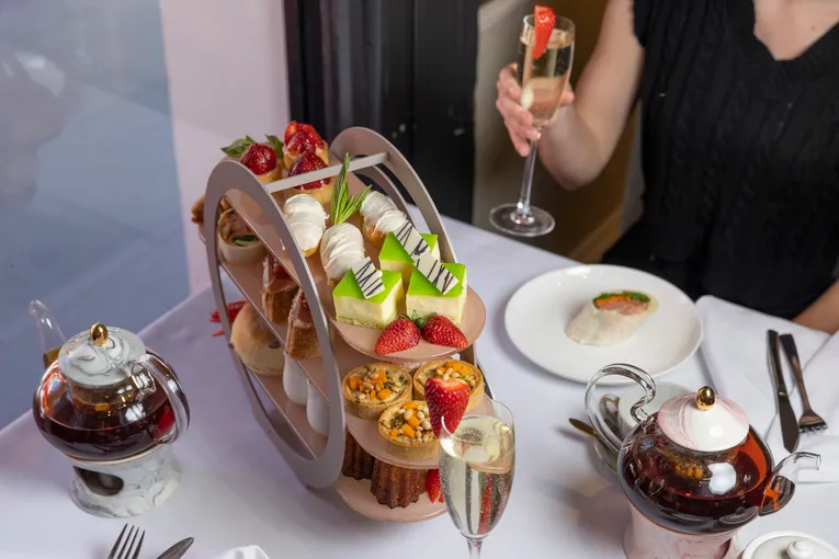 Esplanade Hotel Fremantle Sparkling High Tea | Experience Oz
