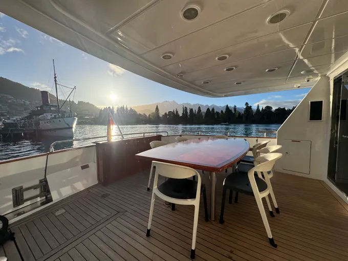 Lake Wakatipu Breakfast Cruise - 75 Minutes | Experience Oz + NZ