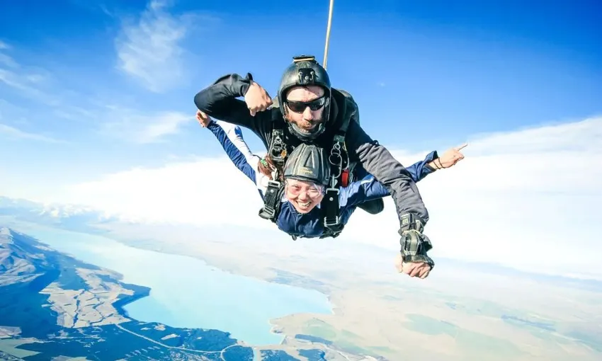 Mt Cook Tandem Skydive at 10,000 Ft - Book Now | Experience Oz