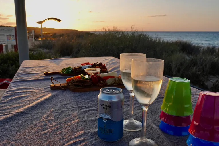 Ningaloo Turtle Watching & Stargazing Tour | Experience Oz