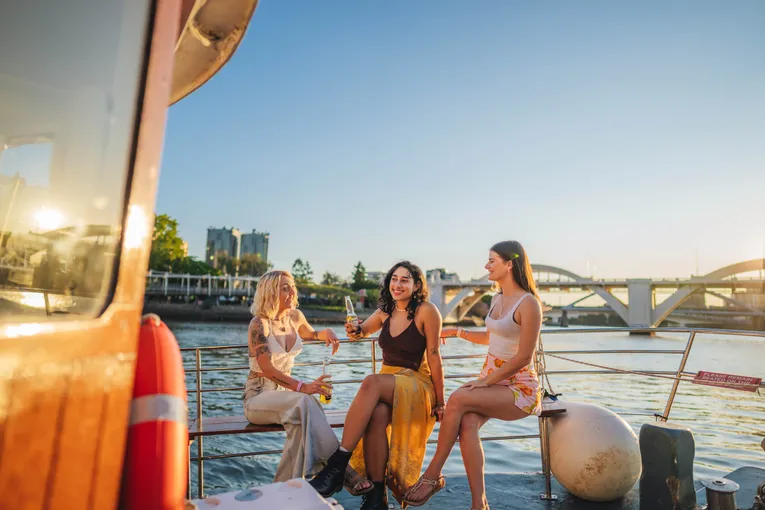 Scenic River Cruise with Morning Tea, 2 Hours - Brisbane