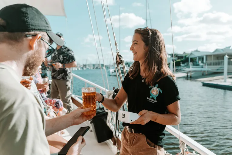 Sunset Cruise with Live Music, 2 Hours - Mooloolaba
