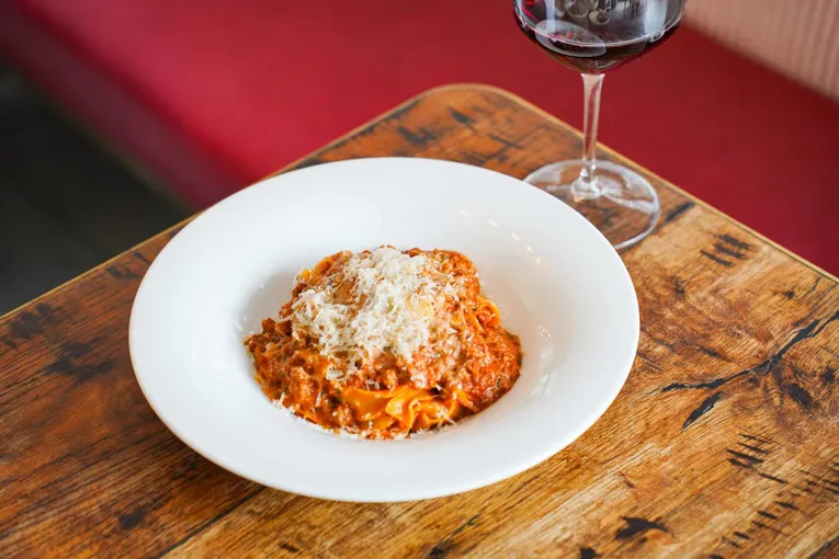 Sydney Private Cruise & Italian Meal - For 2 | Experience Oz