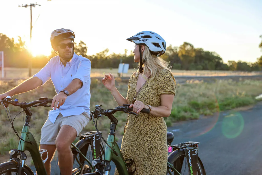 Echuca Moama E-Bike and Wine Tour - 3 Hours