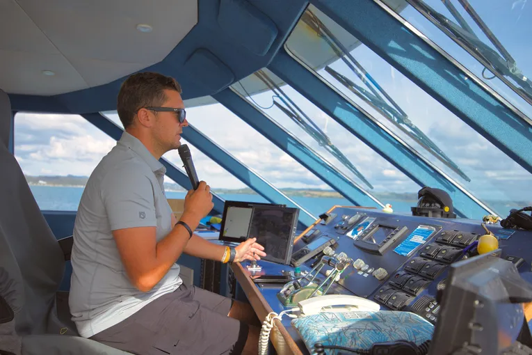 Hole in the Rock Cruise, 4.5 Hours – Bay of Islands