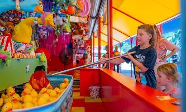 Aussie World Theme Park Unlimited Rides - Off-Peak Deal