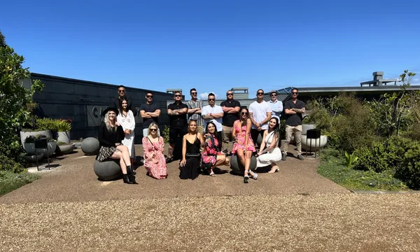 Waiheke Island Guided Wine Tour with Lunch - 5 Hours