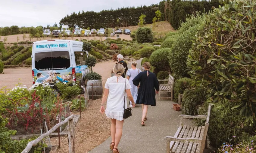 Waiheke Island Wine Tasting Tour | Everything New Zealand