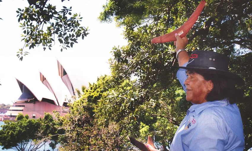 Sydney Aboriginal Heritage Walking Tour - Book Now | Experience Oz