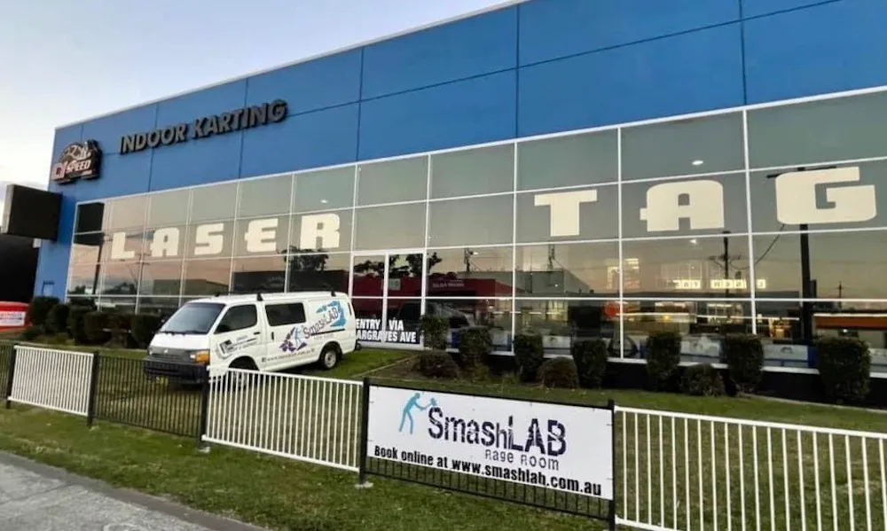 Duo Indoor Go Kart Racing - South Coast - For 2 | Experience Oz-2