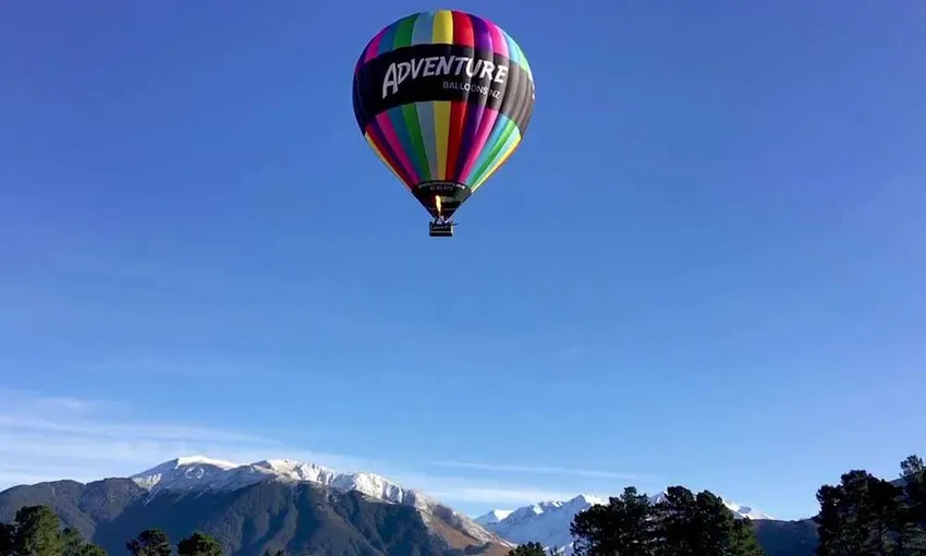 Methven-Mount Hutt Hot Air Balloon Flight | Experience Oz
