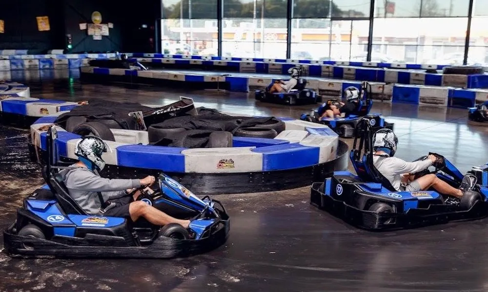 Junior Indoor Go Kart Racing - South Coast - 16 Laps | Experience Oz-2