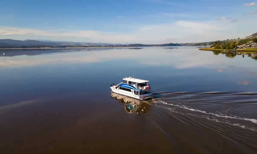 Tamar River Lunch Cruise Launceston Tasmania - Book Now | Experience Oz