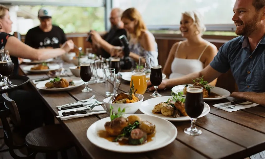 Sunshine Coast Hinterland Cheese and Wine Tour with Lunch | Experience Oz