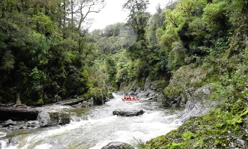 Whitewater Rafting Tour on Te Awa Kairangi - Grade 3 | Experience Oz
