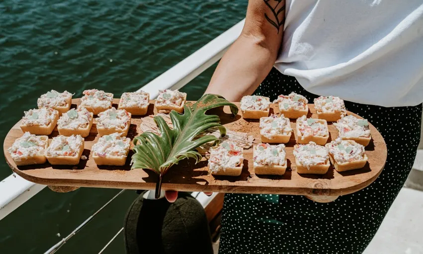 Bushtucker Cruise - 2 hours | Experience Oz
