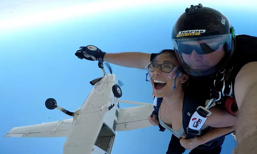 Great Ocean Road Tandem Skydive From 15,000ft | Experience Oz