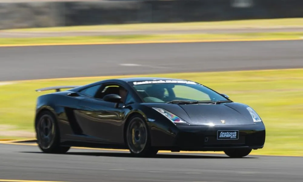 Sydney Toro Lamborghini Supercar Drive - 6 Laps | Experience Oz-6