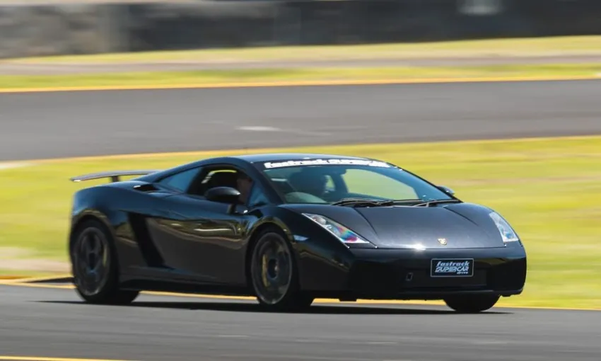 Sydney Toro Lamborghini Supercar Drive - 6 Laps | Experience Oz