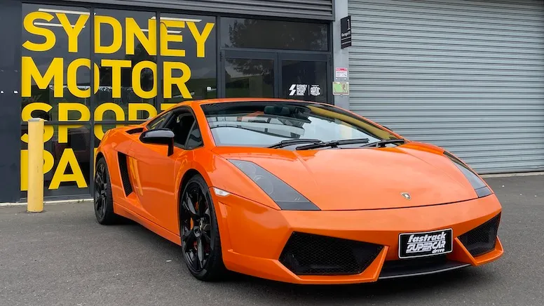 Sydney Toro Lamborghini Supercar Drive - 6 Laps | Experience Oz