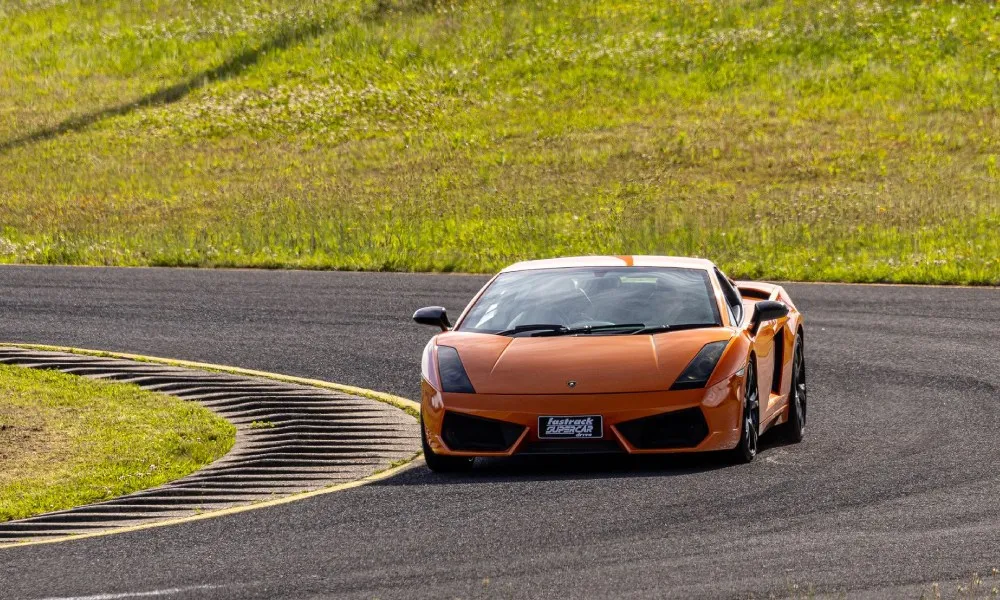Sydney Toro Lamborghini Supercar Drive - 6 Laps | Experience Oz-2