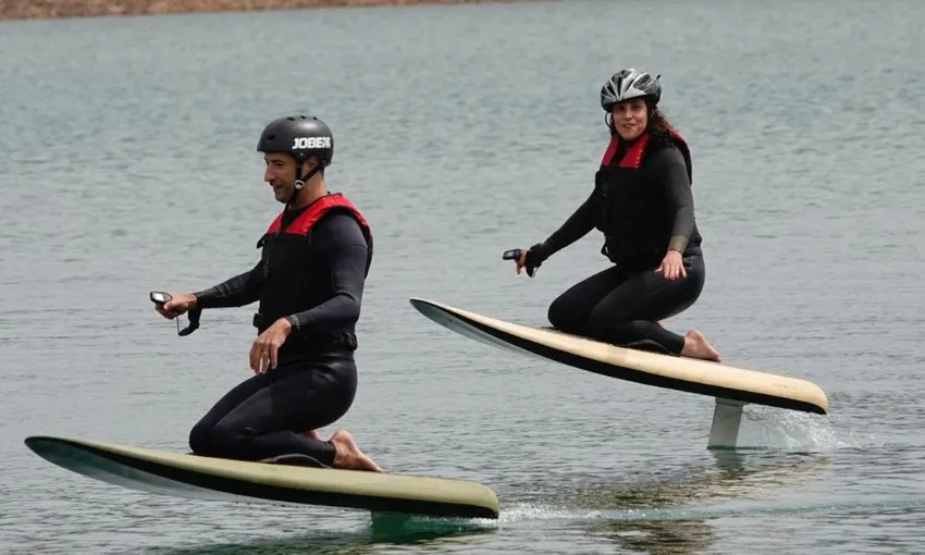 E Foil Lesson Caloundra - 2 Hours | Experience Oz