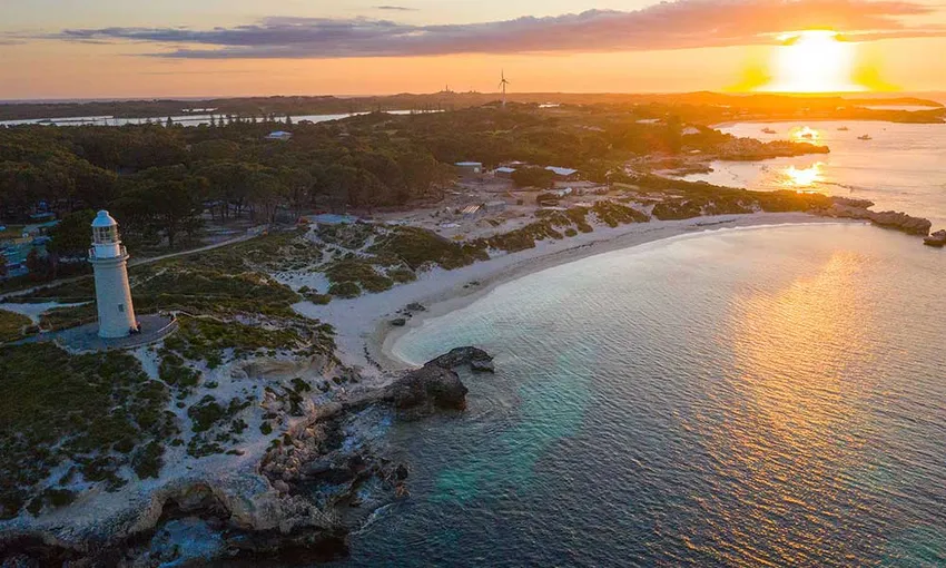 15,000ft Skydive over Rottnest Island with Perth Transfers | Experience Oz
