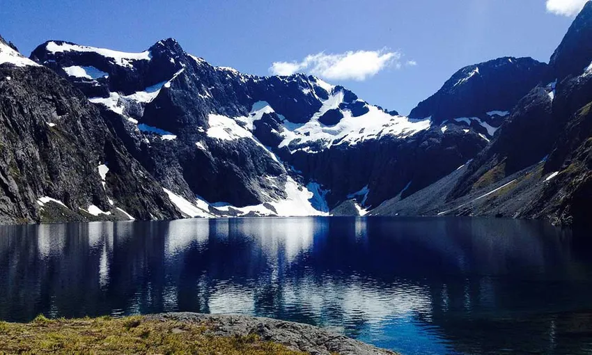 Mountain Magic Scenic Helicopter Flight - 40 Minutes | Experience Oz