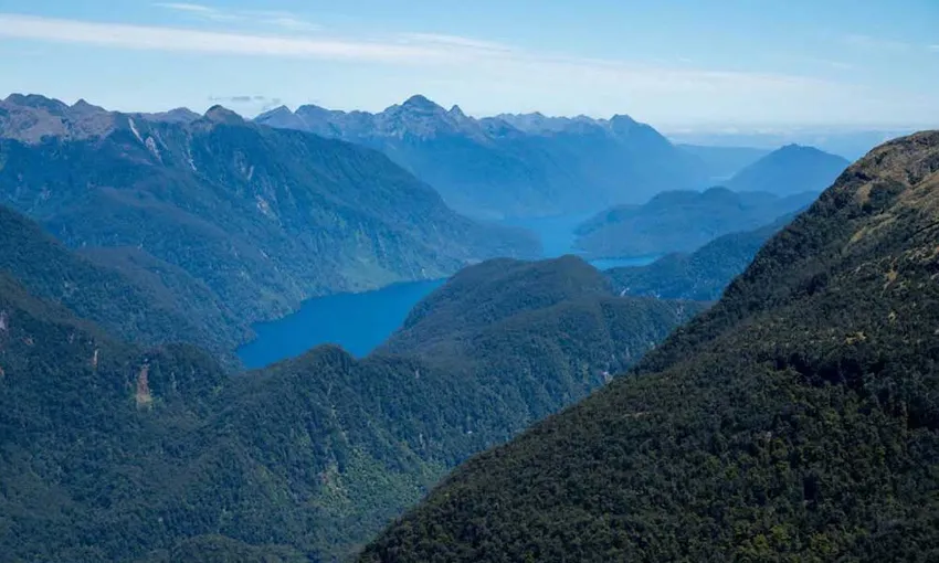 Dusky Doubtful Sound Helicopter Flight - 105 Minutes | Experience Oz