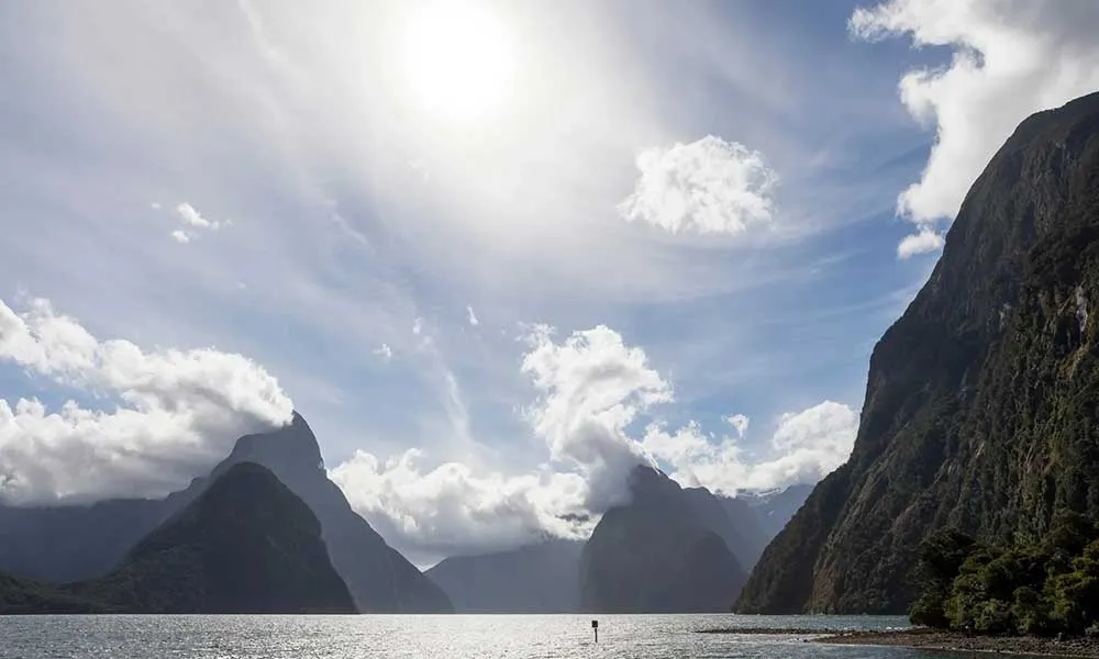 Milford Sound Scenic Helicopter Flight From Te Anau | Experience Oz-2