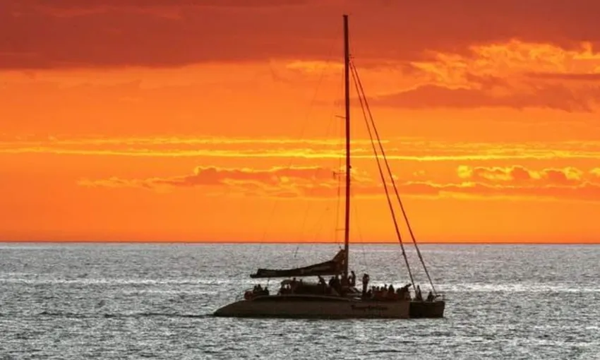 Glenelg Twilight Catamaran Cruise with Drink | Experience Oz
